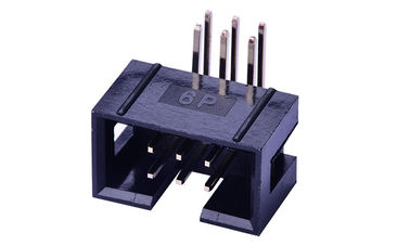 Ángulo recto 2 * 3 Conector de cabezal de caja 2.54 mm a través del agujero Resiste la tensión 500V